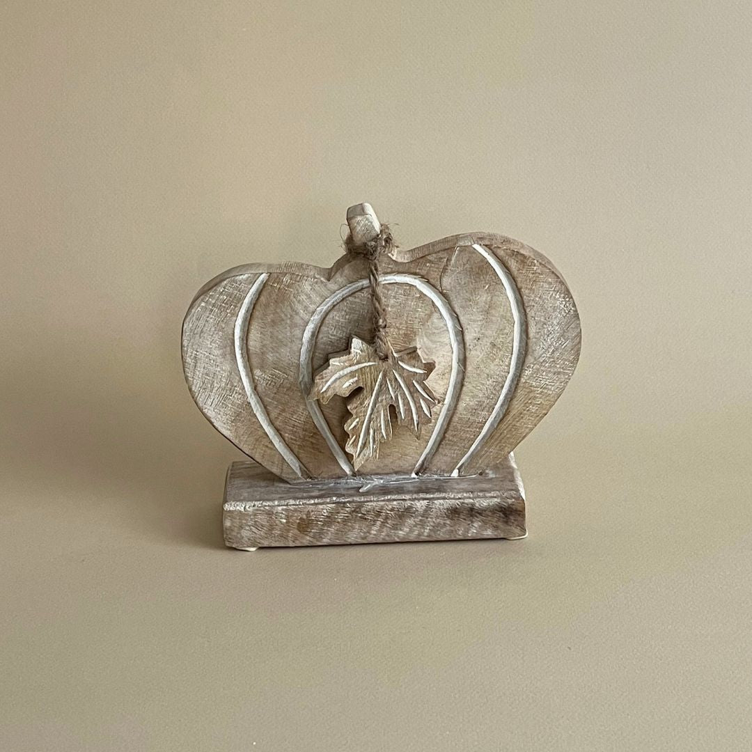Decoración de calabaza de madera