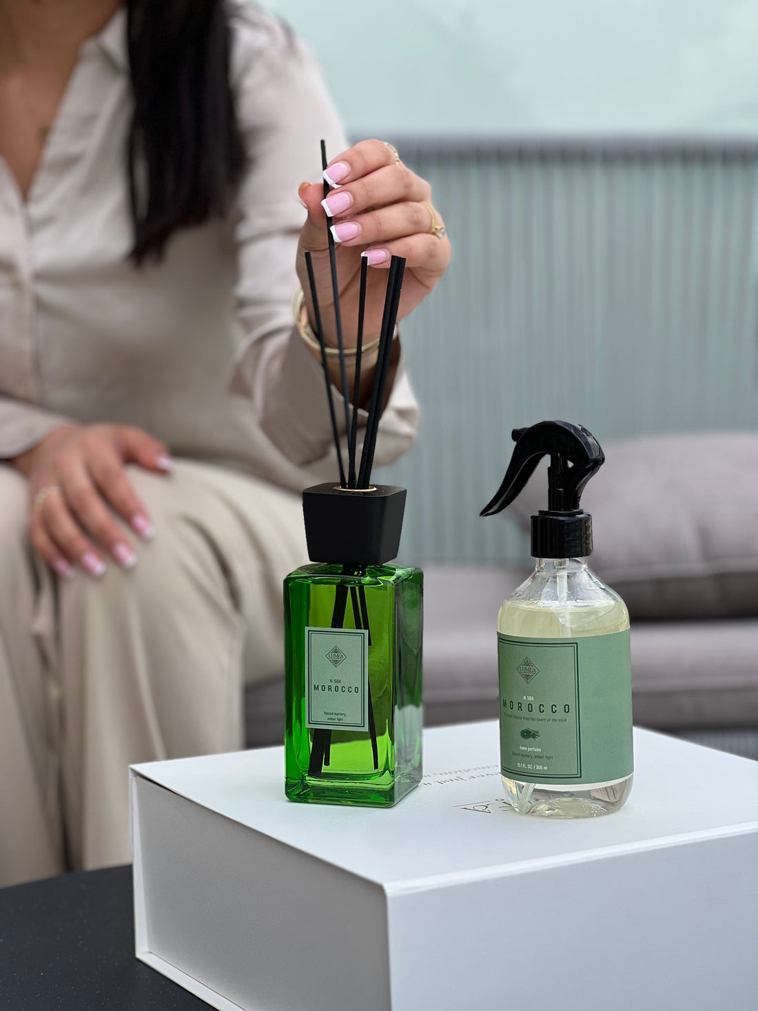 Voyage immobile : Comment parfumer votre Bougie Perlée Lumea avec notre collection "Escale"