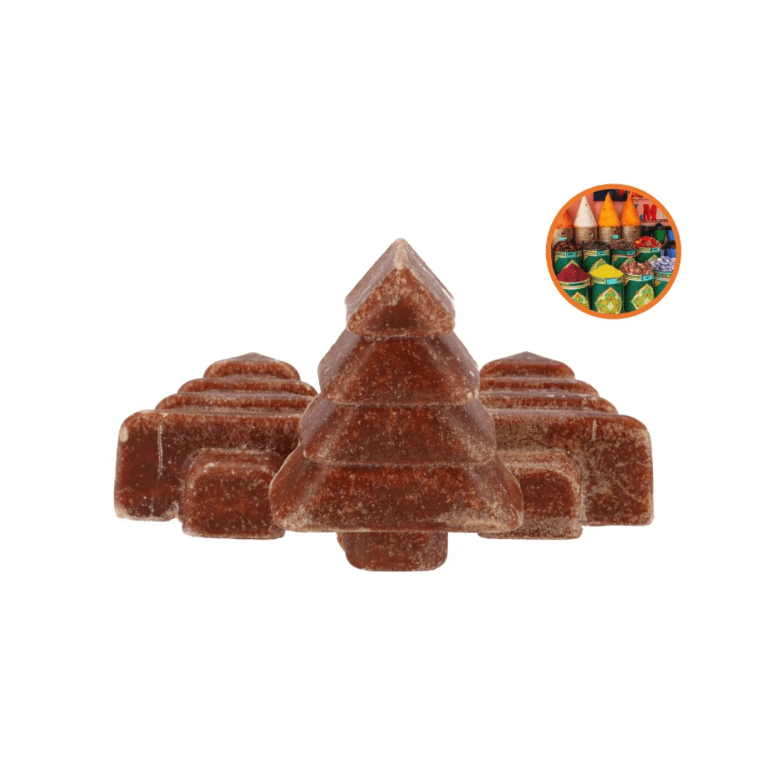 Mini bougie en forme de sapin au parfum d'épices. Cire végétale. Bougie décorative et parfumée. Idéale en idée cadeau, décoration ou ambiance cocooning.