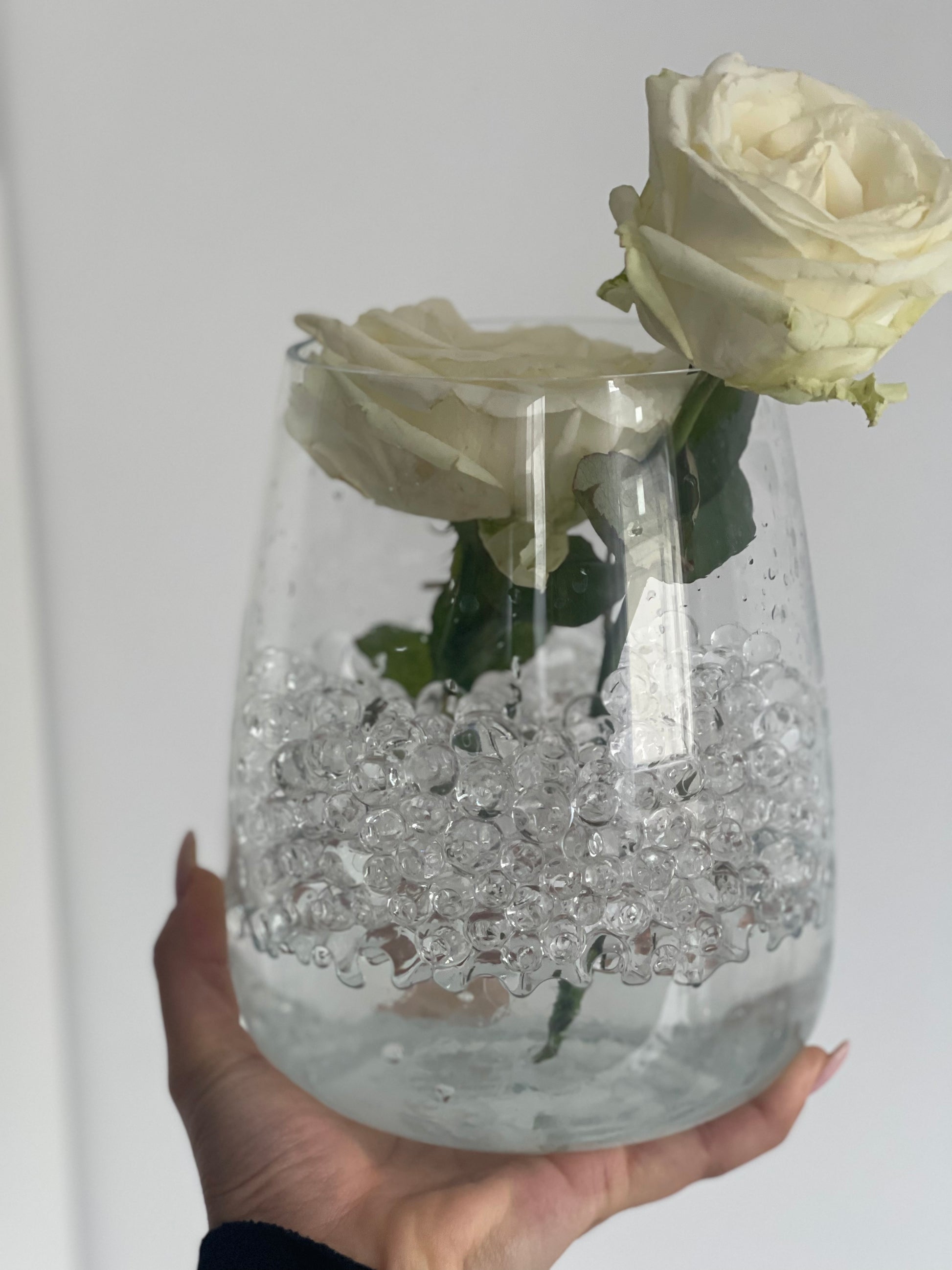 Perlas de agua transparentes
