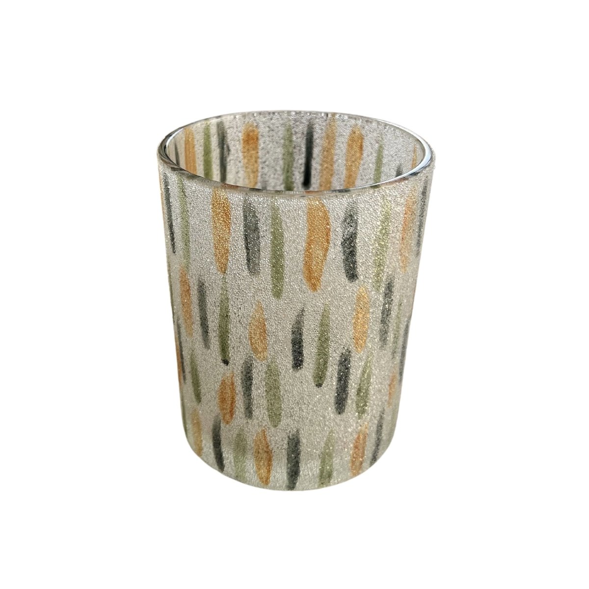 Photophore en verre décoré de motifs abstraits orange, vert et noir sur fond texturé, idéal pour une touche artistique et moderne dans la décoration d’intérieur.
