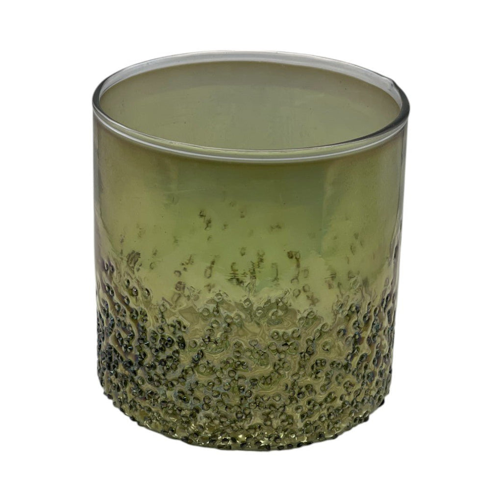 Photophore en verre vert avec effet dégradé et texture en relief façon bulles, parfait pour une ambiance chaleureuse et contemporaine.