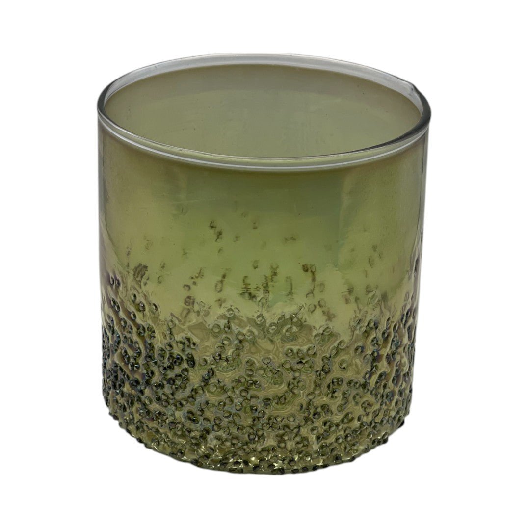 Photophore en verre vert avec effet dégradé et texture en relief façon bulles, parfait pour une ambiance chaleureuse et contemporaine.